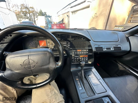 1994 Chevrolet Corvette with VIN 1G1YY22P4R5108017, listed as a Copart auction lot 79330704 with 107,281 mi miles and Clean Title. Bid and sale history available at carsss.com. Image 9.