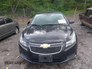 2014 Chevrolet Cruze 1LT with VIN 1G1PC5SB7E7336172, listed as a IAAI auction lot 42105588 with 92,938 mi miles and . Bid and sale history available at DreamBid. Image 6.