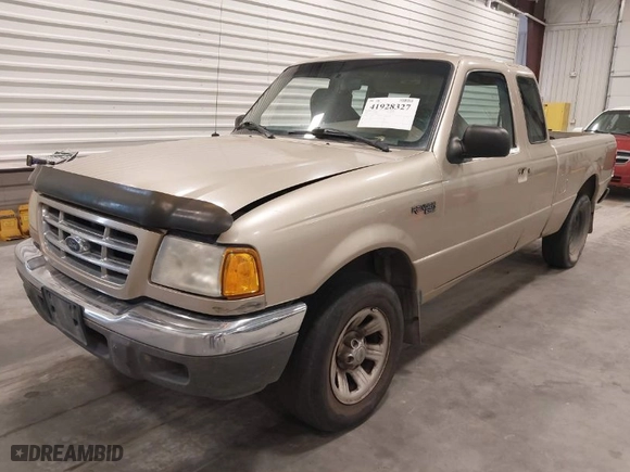 2002 Ford Ranger XL with VIN 1FTYR14U02PB48204, listed as a IAAI auction lot 41928327 with 276,244 mi miles. Bid and sale history available at carsss.com. Image 2.