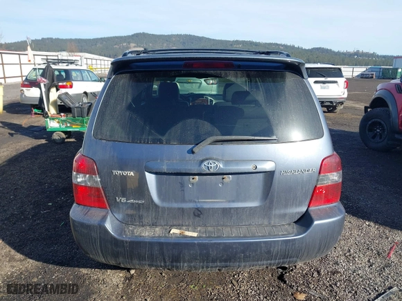 2004 Toyota Highlander with VIN JTEEP21A740062131, listed as a IAAI auction lot 41690692 with 224,877 mi miles. Bid and sale history available at carsss.com. Image 17.