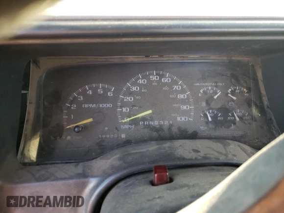 2000 GMC Sierra 1500 with VIN 1GTGC24R5YR198477, listed as a Copart auction lot 76717374 with 109,201 mi miles and Salvage Title. Bid and sale history available at DreamBid. Image 9.