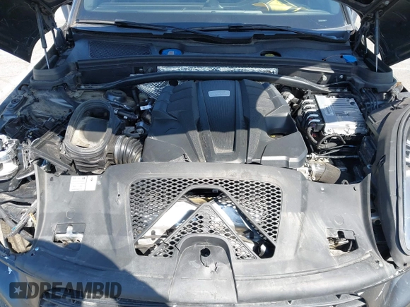 2020 Porsche Macan S z VIN WP1AB2A56LLB37384, wystawiony jako IAAI lot #41978154 z przebiegiem 56 718 mil mil oraz . Historia ofert i sprzedaży dostępna na DreamBid. Obrazek 10.