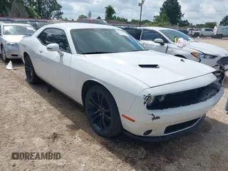 2016 Dodge Challenger SXT Plus z VIN 2C3CDZAG0GH193858, wystawiony jako IAAI lot #42252706 z przebiegiem 162 368 mil mil oraz . Historia ofert i sprzedaży dostępna na DreamBid. Obrazek 1.