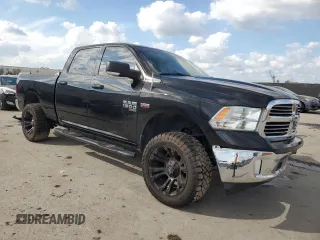 2019 Ram 1500 Big Horn z VIN 1C6RR7TT4KS695769, wystawiony jako Copart lot #43928175 z przebiegiem 85 304 mil mil oraz Szkoda całkowita • Salvage title. Historia ofert i sprzedaży dostępna na DreamBid. Obrazek 4.