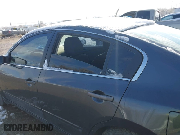 2011 Nissan Altima 2.5 S with VIN 1N4AL2AP4BN502508, listed as a IAAI auction lot 41929235 with 176,901 mi miles. Bid and sale history available at carsss.com. Image 15.