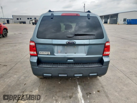 2012 Ford Escape XLT z VIN 1FMCU0D79CKB91964, wystawiony jako Copart lot #59443925 z przebiegiem 103 723 mil mil oraz Szkoda całkowita • Salvage title. Historia ofert i sprzedaży dostępna na DreamBid. Obrazek 6.