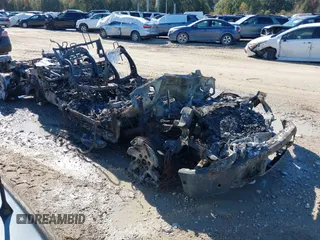 2022 Ford F-150 Lightning Pro z VIN 1FT6W1EV0NWG14408, wystawiony jako IAAI lot #41004273 z przebiegiem Nie podano mil oraz . Historia ofert i sprzedaży dostępna na DreamBid. Obrazek 1.