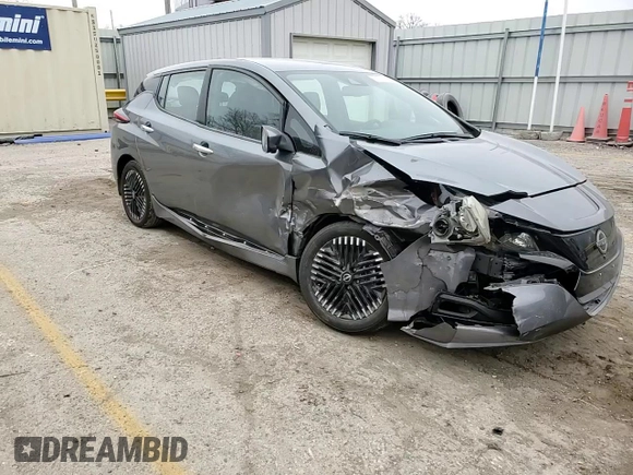 2024 Nissan LEAF SV Plus z VIN 1N4CZ1CV4RC551131, wystawiony jako Copart lot #87374394 z przebiegiem Nie podano mil oraz Szkoda całkowita • Salvage title. Historia ofert i sprzedaży dostępna na DreamBid. Obrazek 11.