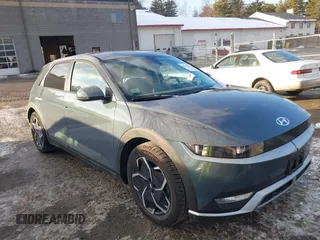 2024 Hyundai Ioniq 5 z VIN KM8KM4DB0RU321327, wystawiony jako IAAI lot #41396112 z przebiegiem 4 301 mil mil oraz . Historia ofert i sprzedaży dostępna na DreamBid. Obrazek 1.