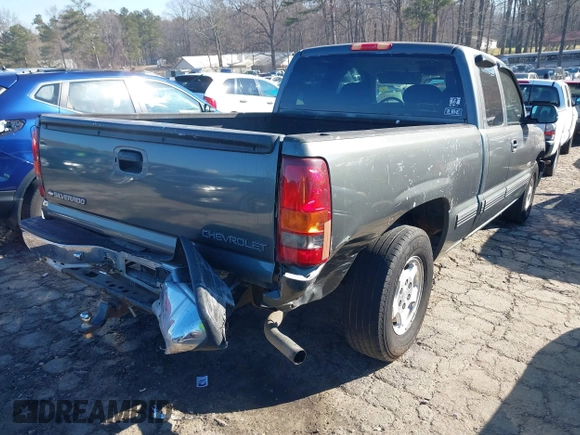 2000 Chevrolet Silverado 1500 with VIN 2GCEC19VXY1296243, listed as a IAAI auction lot 41568137 with 239,533 mi miles. Bid and sale history available at carsss.com. Image 4.
