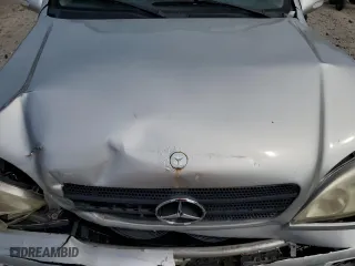 2002 Mercedes-Benz M-Class with VIN 4JGAB54E02A290444, listed as a Copart auction lot 88988025 with 197,816 mi miles and Non Repairable. Bid and sale history available at carsss.com. Image 12.