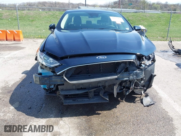 2020 Ford Fusion SE with VIN 3FA6P0HDXLR231155, listed as a IAAI auction lot 41925162 with 51,588 mi miles. Bid and sale history available at carsss.com. Image 6.