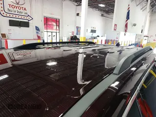 2022 Chevrolet Traverse LT Cloth z VIN 1GNEVGKW2NJ154512, wystawiony jako IAAI lot #42569716 z przebiegiem 84 735 mil mil oraz . Historia ofert i sprzedaży dostępna na DreamBid. Obrazek 12.