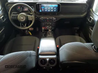 2024 Jeep Wrangler Rubicon with VIN 1C4RJXR67RW269269, listed as a Copart auction lot 65432245 with 25,054 mi miles and Clean title. Bid and sale history available at DreamBid. Image 8.