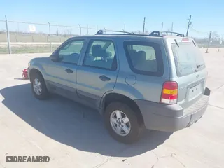 2007 Ford Escape XLS with VIN 1FMYU92Z77KB08603, listed as a IAAI auction lot 41858410 with 144,830 mi miles. Bid and sale history available at carsss.com. Image 3.