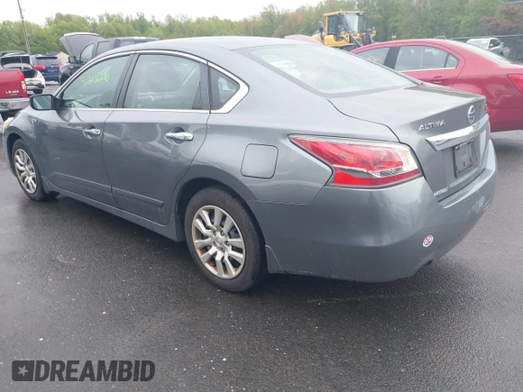 2015 Nissan Altima 2.5 S with VIN 1N4AL3AP9FC193562, listed as a IAAI auction lot 42206290 with 226,927 mi miles. Bid and sale history available at carsss.com. Image 3.