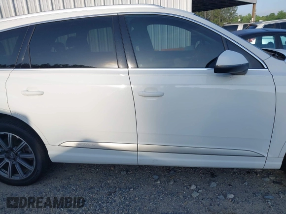 2017 Audi Q7 Prestige z VIN WA1VABF75HD056078, wystawiony jako IAAI lot #42154529 z przebiegiem 119 732 mil mil oraz . Historia ofert i sprzedaży dostępna na DreamBid. Obrazek 13.