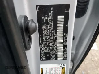2010 Lexus GX 460 Premium z VIN JTJJM7FX5A5007839, wystawiony jako Copart lot #57615045 z przebiegiem 175 289 mil mil oraz Tytuł czysty. Historia ofert i sprzedaży dostępna na DreamBid. Obrazek 13.