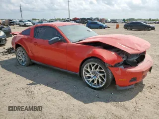 2011 Ford Mustang V6 with VIN 1ZVBP8AM2B5109535, listed as a Copart auction lot 58393135 with 200,130 mi miles and Salvage title. Bid and sale history available at DreamBid. Image 4.