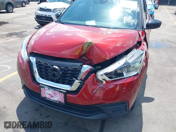 2020 Nissan Kicks SV z VIN 3N1CP5CV7LL574165, wystawiony jako IAAI lot #42161066 z przebiegiem 86 778 mil mil oraz . Historia ofert i sprzedaży dostępna na DreamBid. Obrazek 6.