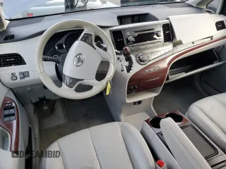2014 Toyota Sienna XLE with VIN 5TDYK3DC6ES446435, listed as a Copart auction lot 85085274 with 0 mi miles and Salvage Title. Bid and sale history available at carsss.com. Image 8.