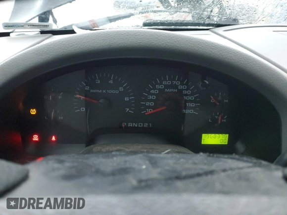 2008 Ford F-150 XL with VIN 1FTRW12WX8FC21305, listed as a Copart auction lot 60658335 with 196,837 mi miles and Salvage title. Bid and sale history available at DreamBid. Image 9.