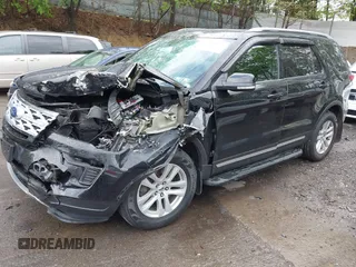2019 Ford Explorer XLT с VIN 1FM5K8D87KGA05751, выставлен на аукционе IAAI как лот 42222012 с пробегом 72 964 миль миль и . История ставок и продаж доступна на DreamBid. Изображение 17.