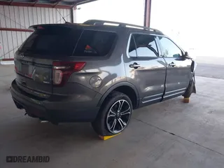 2015 Ford Explorer Sport with VIN 1FM5K8GT4FGA27549, listed as a IAAI auction lot 41353893 with 172,871 mi miles. Bid and sale history available at carsss.com. Image 4.