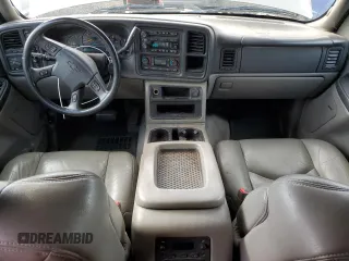 2003 Chevrolet Suburban LT with VIN 3GNGK26U73G173374, listed as a Copart auction lot 76328004 with 170,666 mi miles and Salvage Title. Bid and sale history available at carsss.com. Image 8.