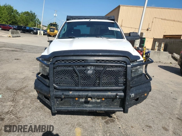 2019 Ram 1500 Tradesman z VIN 1C6RR6FT9KS686930, wystawiony jako Copart lot #60701815 z przebiegiem 123 156 mil mil oraz Szkoda całkowita • Salvage title. Historia ofert i sprzedaży dostępna na DreamBid. Obrazek 5.
