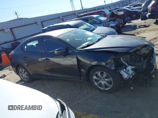 2015 Mazda 3 i Sport with VIN 3MZBM1U75FM124634, listed as a IAAI auction lot 41734761 with 111,597 mi miles and . Bid and sale history available at carsss.com. Image 13.