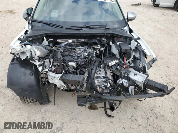 2024 Volkswagen Tiguan z VIN 3VVTB7AXXRM208006, wystawiony jako Copart lot #44222715 z przebiegiem 1 904 mil mil oraz Szkoda całkowita • Salvage title. Historia ofert i sprzedaży dostępna na DreamBid. Obrazek 12.