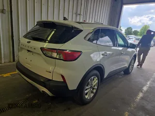 2020 Ford Escape SE with VIN 1FMCU9G68LUB25725, listed as a IAAI auction lot 42773960 with 91,597 mi miles and . Bid and sale history available at DreamBid. Image 22.