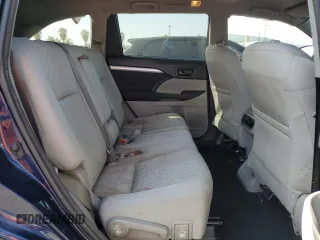 2015 Toyota Highlander LE z VIN 5TDZARFH1FS015053, wystawiony jako Copart lot #58525915 z przebiegiem 182 304 mil mil oraz Szkoda całkowita • Salvage title. Historia ofert i sprzedaży dostępna na DreamBid. Obrazek 11.