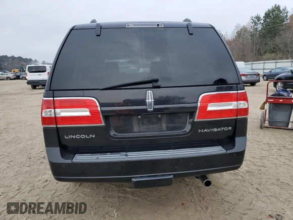 2013 Lincoln Navigator z VIN 5LMJJ3J56DEL00981, wystawiony jako Copart lot #84135504 z przebiegiem 143 193 mil mil oraz Szkoda całkowita • Salvage title. Historia ofert i sprzedaży dostępna na DreamBid. Obrazek 6.