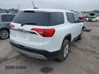 2017 GMC Acadia SLE z VIN 1GKKNKLAXHZ212572, wystawiony jako IAAI lot #42385441 z przebiegiem 127 974 mil mil oraz . Historia ofert i sprzedaży dostępna na DreamBid. Obrazek 4.