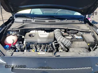 2021 Hyundai Kona Limited with VIN KM8K33A5XMU677871, listed as a IAAI auction lot 41593228 with 28,197 mi miles. Bid and sale history available at carsss.com. Image 10.