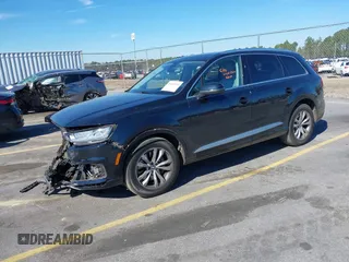 2017 Audi Q7 Premium Plus with VIN WA1LAAF79HD043044, listed as a IAAI auction lot 41692975 with 109,430 mi miles. Bid and sale history available at carsss.com. Image 17.