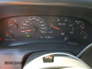 2003 Ford F-250 XL z VIN 1FTNX21PX3EB94715, wystawiony jako Copart lot #50712735 z przebiegiem 96 293 mil mil oraz Szkoda całkowita • Salvage title. Historia ofert i sprzedaży dostępna na DreamBid. Obrazek 9.