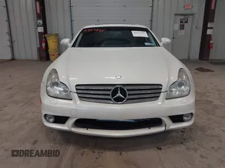 2008 Mercedes-Benz CLS 550 z VIN WDDDJ72XX8A130056, wystawiony jako IAAI lot #42457945 z przebiegiem 111 662 mil mil oraz . Historia ofert i sprzedaży dostępna na DreamBid. Obrazek 12.