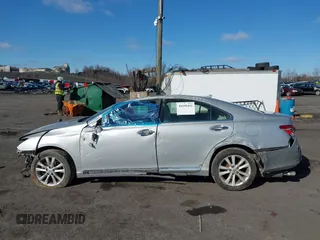 2011 Lexus ES 330 with VIN JTHBK1EG2B2448096, listed as a IAAI auction lot 41699492 with 77,129 mi miles and . Bid and sale history available at DreamBid. Image 14.