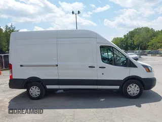 2019 Ford Transit z VIN 1FTBW2XG5KKB23337, wystawiony jako IAAI lot #42846883 z przebiegiem 65 369 mil mil oraz . Historia ofert i sprzedaży dostępna na DreamBid. Obrazek 13.