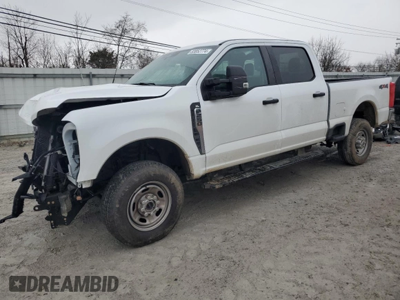 2023 Ford F-250 XL z VIN 1FT7W2BAXPEE10526, wystawiony jako Copart lot #83852774 z przebiegiem 12 646 mil mil oraz Czysty tytuł • Clean title. Historia ofert i sprzedaży dostępna na DreamBid. Obrazek 1.