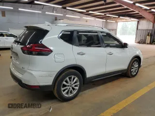 2020 Nissan Rogue SV z VIN KNMAT2MT8LP542499, wystawiony jako Copart lot #54940805 z przebiegiem 109 448 mil mil oraz Szkoda całkowita • Salvage title. Historia ofert i sprzedaży dostępna na DreamBid. Obrazek 3.