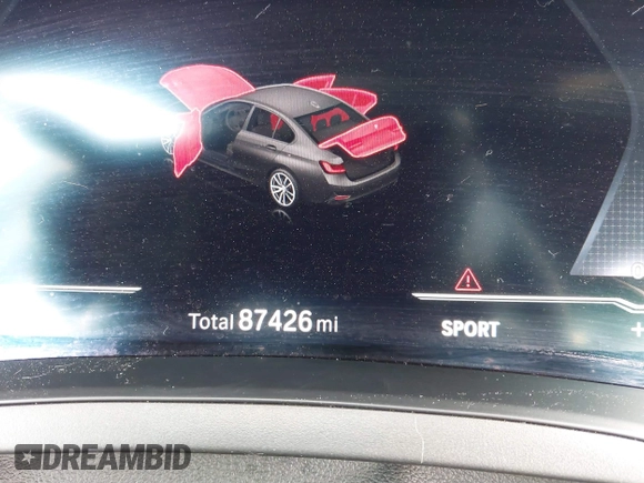 2021 BMW 3 Series 330i z VIN 3MW5R1J08M8C07261, wystawiony jako IAAI lot #41861814 z przebiegiem 87 426 mil mil oraz . Historia ofert i sprzedaży dostępna na DreamBid. Obrazek 15.