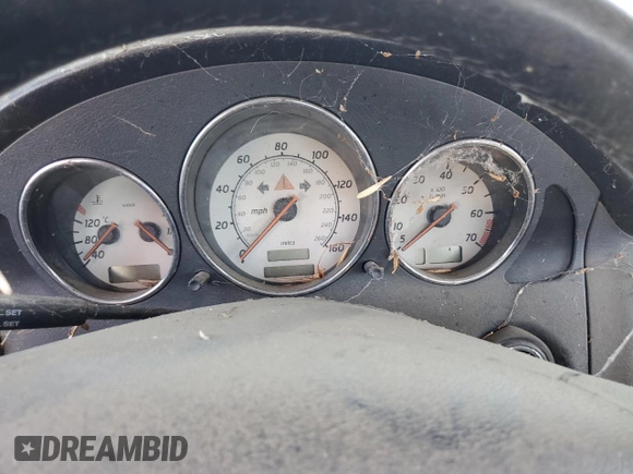 2001 Mercedes-Benz SLK 230 Kompressor с VIN WDBKK49F71F205264, выставлен на аукционе Copart как лот 64061865 с пробегом Не указан миль и Списание • Salvage title. История ставок и продаж доступна на DreamBid. Изображение 9.