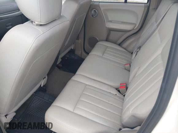2005 Jeep Liberty Limited with VIN 1J4GK58K45W620070, listed as a IAAI auction lot 41212280 with 88,653 mi miles. Bid and sale history available at carsss.com. Image 12.