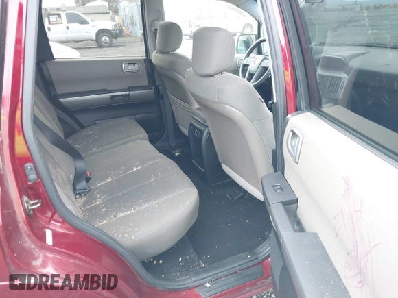 2005 Mitsubishi Endeavor LS with VIN 4A4MN21S15E067384, listed as a IAAI auction lot 41623082 with 108,843 mi miles. Bid and sale history available at carsss.com. Image 8.