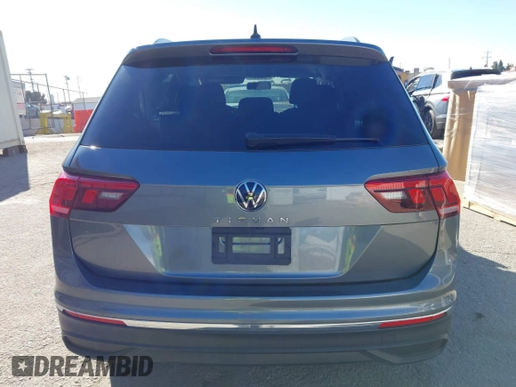 2022 Volkswagen Tiguan S with VIN 3VV1B7AX9NM055507, listed as a IAAI auction lot 41383597 with 25,546 mi miles and . Bid and sale history available at DreamBid. Image 17.