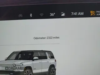 2025 Rivian R1S Adventure z VIN 7PDSGBBA2SN058678, wystawiony jako IAAI lot #41429201 z przebiegiem 2 322 mil mil oraz . Historia ofert i sprzedaży dostępna na DreamBid. Obrazek 16.